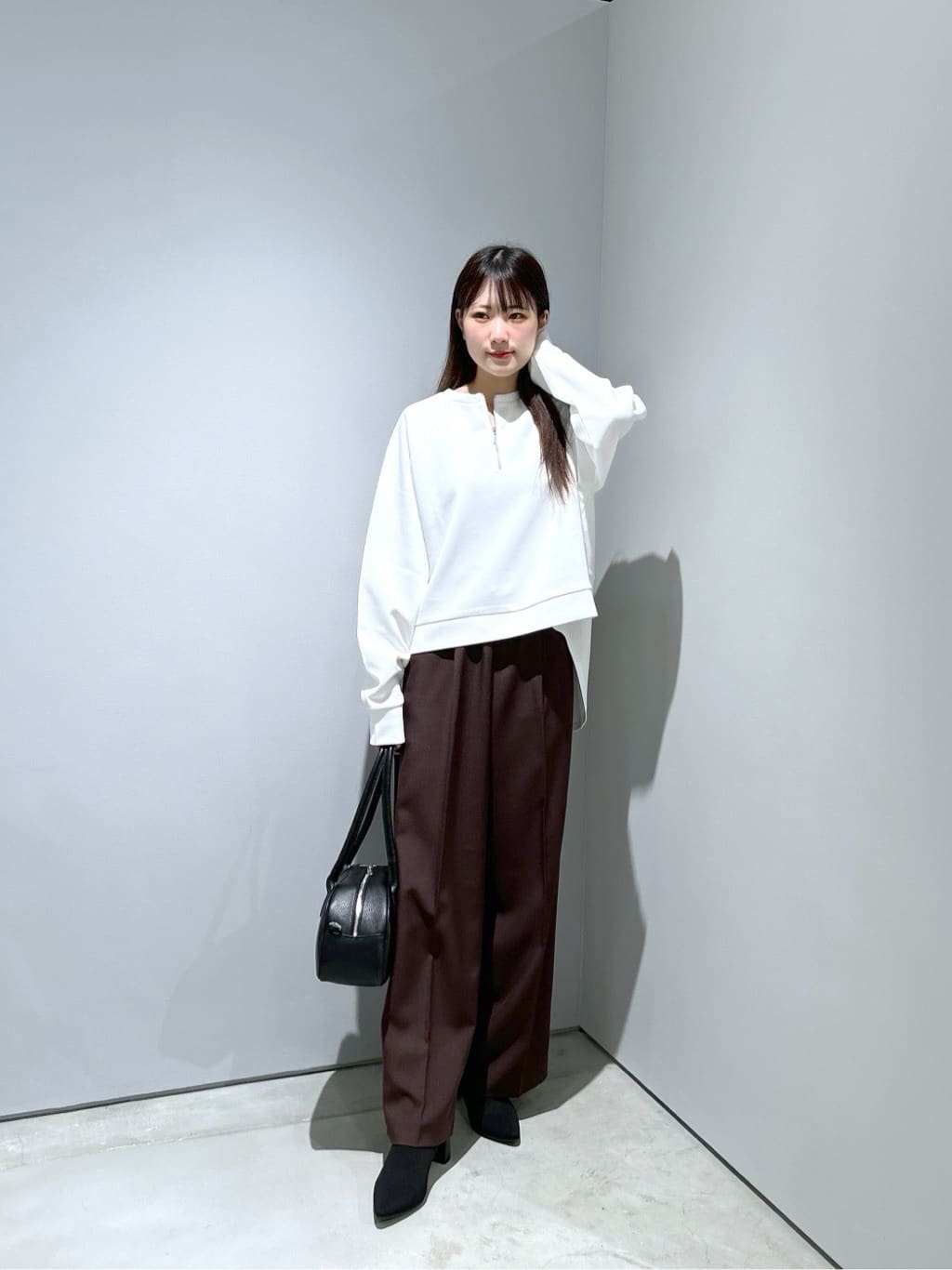 Renoさんの「INDIVI｜Comfy SET UP｜イージーストレートワイドパンツ【セットアップ対応／通勤/カセット服】」を使ったコーディネート