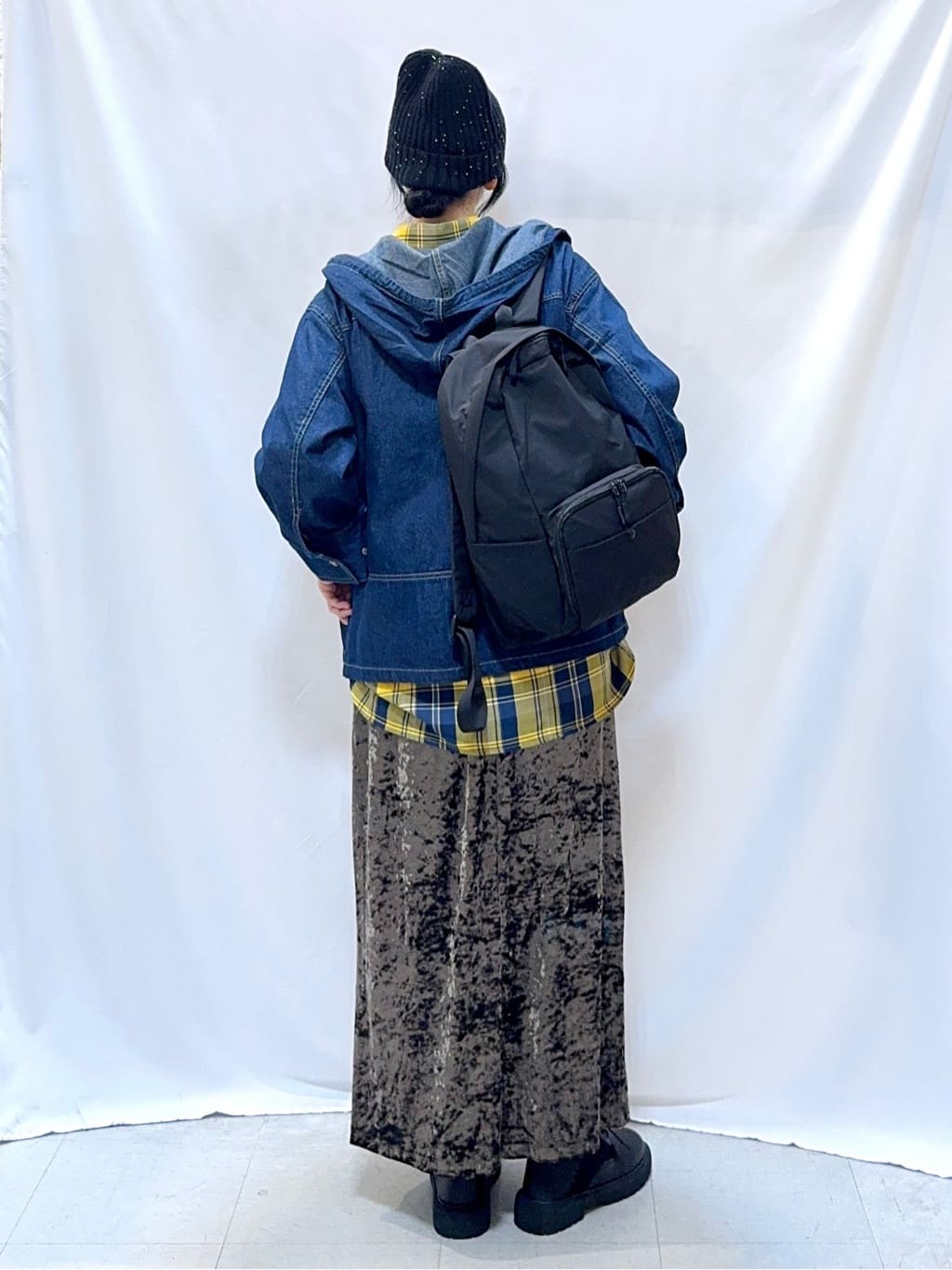 𝐇𝐢𝐫𝐨𝐦𝐢さんの「SHOO･LA･RUE｜【洗濯機可/S-LL】程よい抜け感 大人のチェックシャツ」を使ったコーディネート