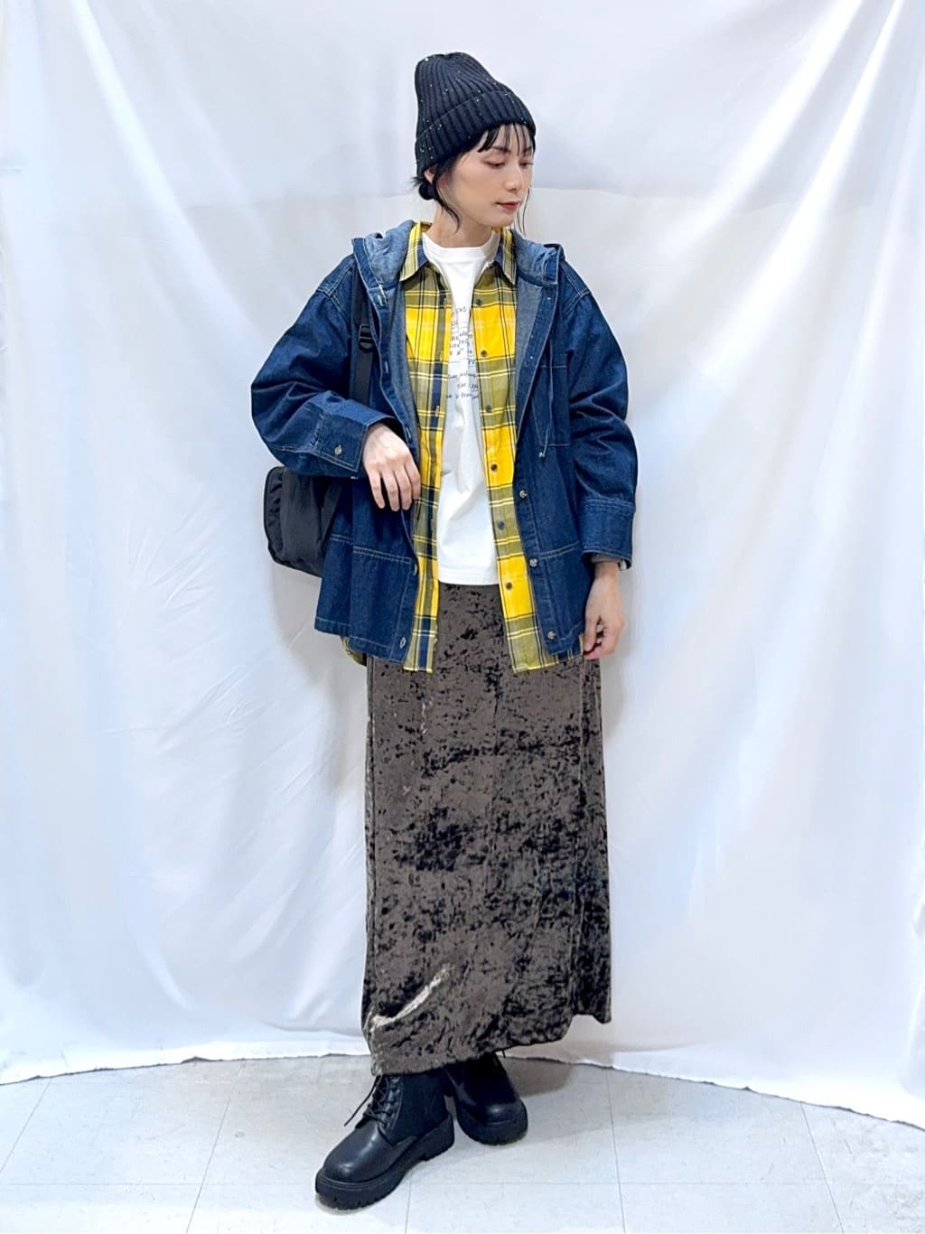 𝐇𝐢𝐫𝐨𝐦𝐢さんの「SHOO･LA･RUE｜【洗濯機可/S-LL】程よい抜け感 大人のチェックシャツ」を使ったコーディネート