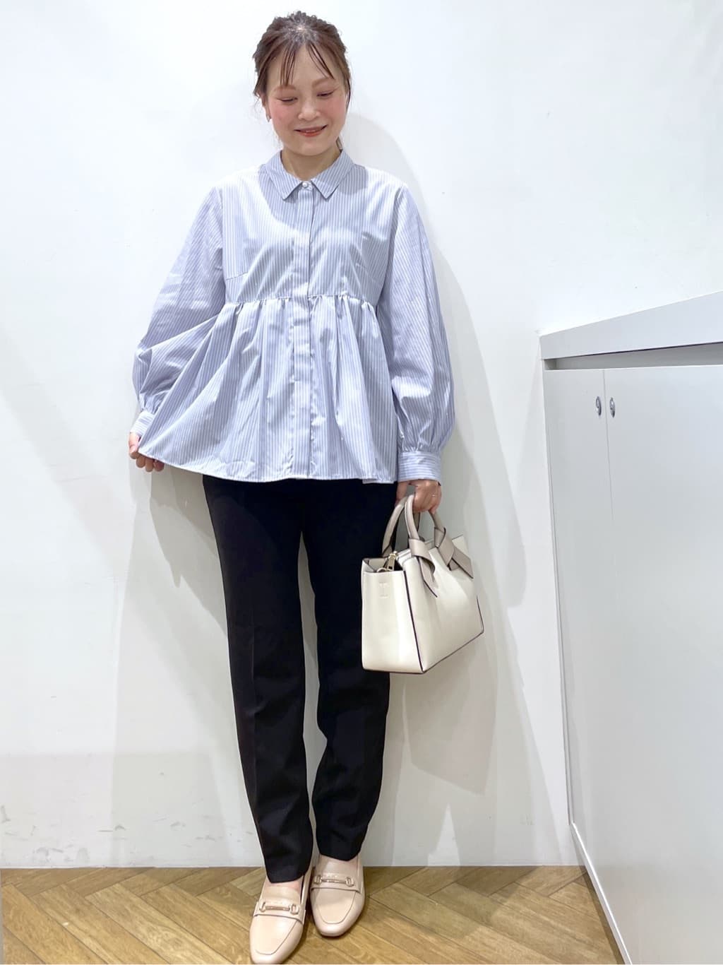 Junさんの「index｜《XS-LLサイズ》ストレッチテーパードパンツ／セットアップ対応【洗濯機洗い可／イージーアイロン／防」を使ったコーディネート