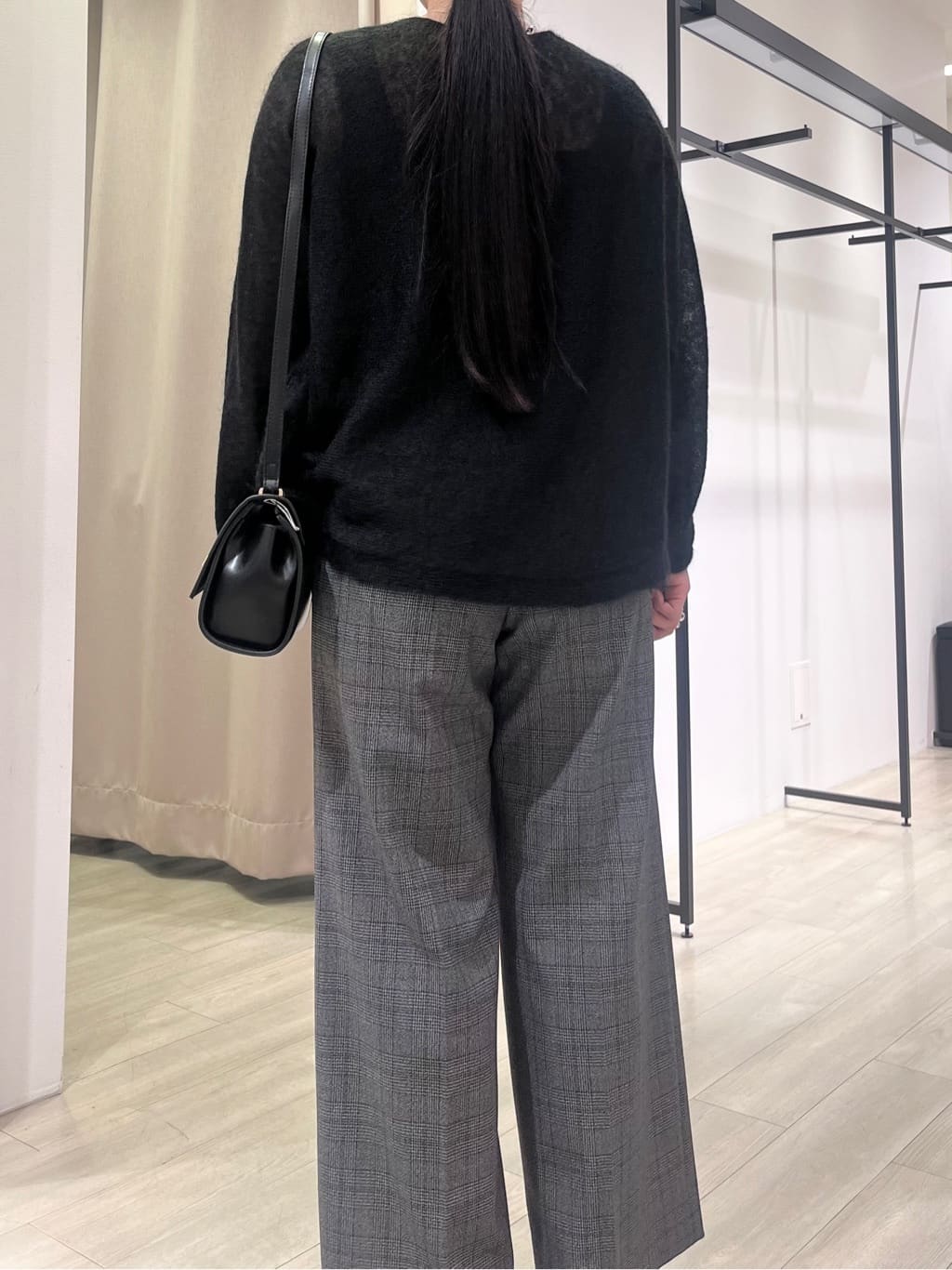 hasuさんの「INDIVI｜【キッドモヘヤ素材】ラウンドヘムニット」を使ったコーディネート