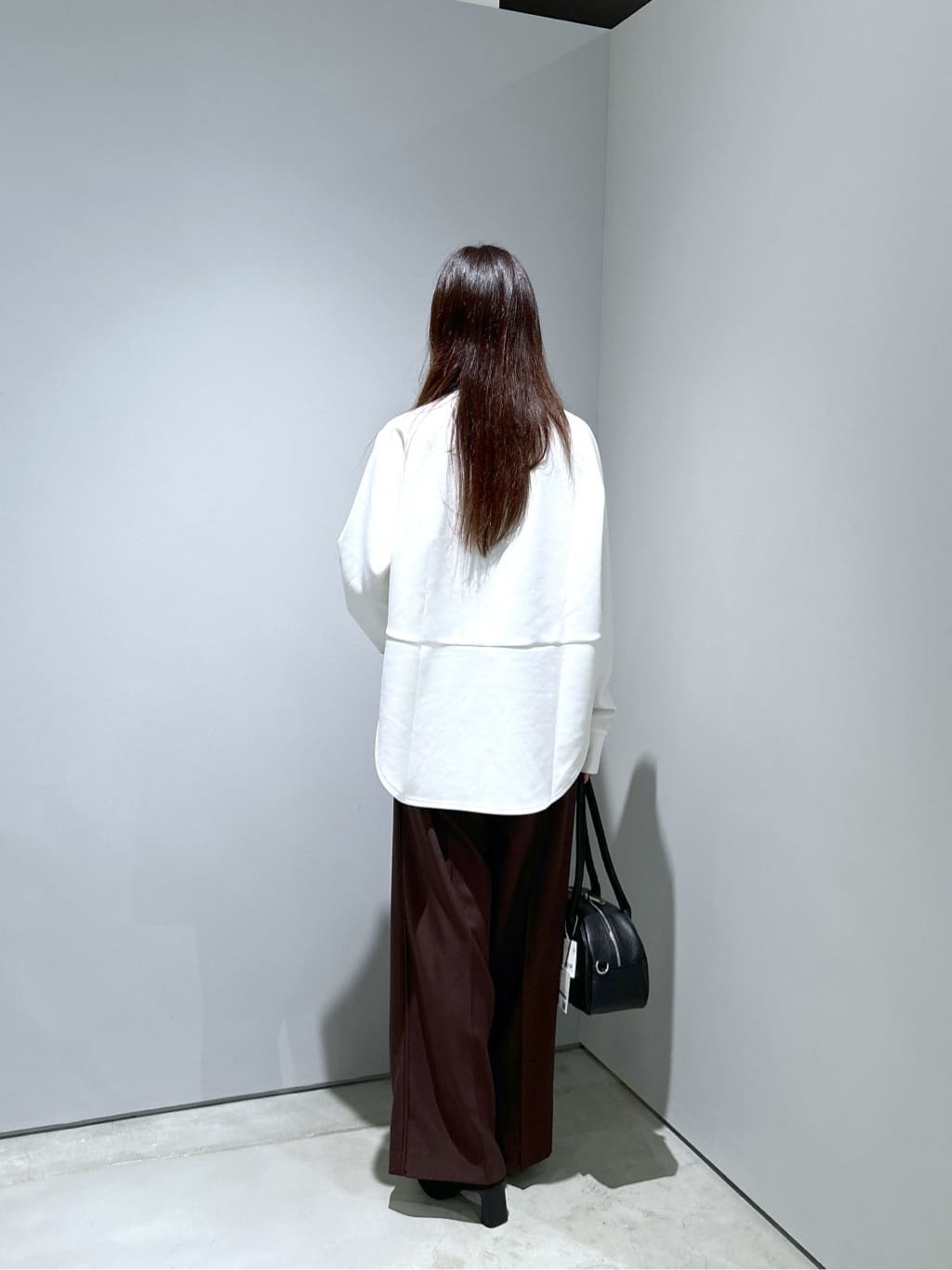 Renoさんの「INDIVI｜Comfy SET UP｜イージーストレートワイドパンツ【セットアップ対応／通勤/カセット服】」を使ったコーディネート