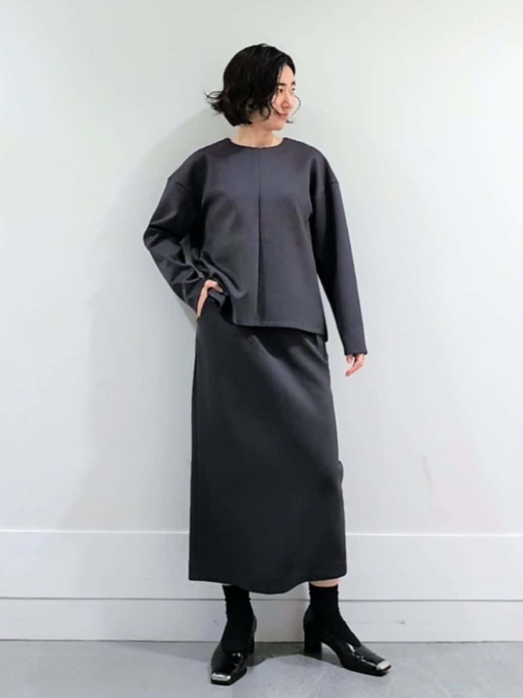 ミズタさんの「UNTITLED｜【セットアップ可/洗える】ダンボールジャージ プルオーバー」を使ったコーディネート