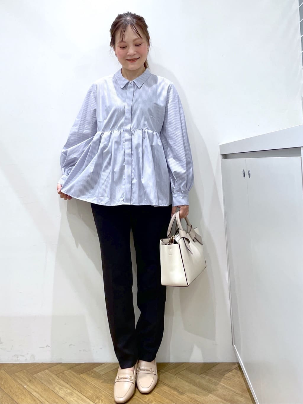 Junさんの「index｜《XS-LLサイズ》ストレッチテーパードパンツ／セットアップ対応【洗濯機洗い可／イージーアイロン／防」を使ったコーディネート