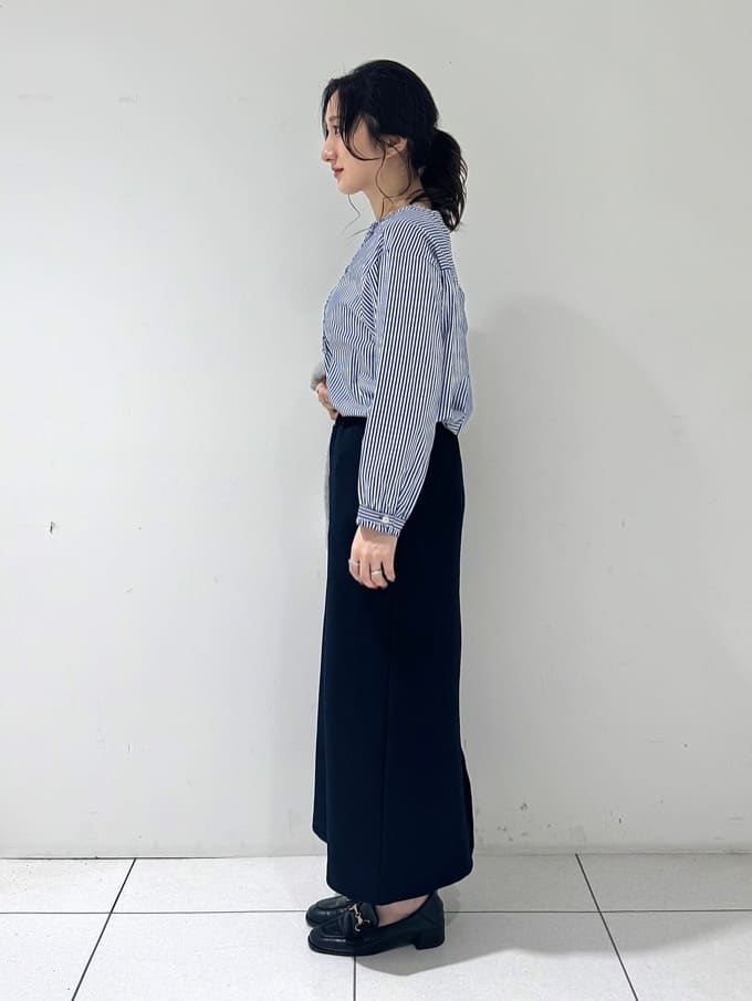 そんさんの「INDIVI｜【エアリー素材】ブークレ着流しニットカーディガン」を使ったコーディネート