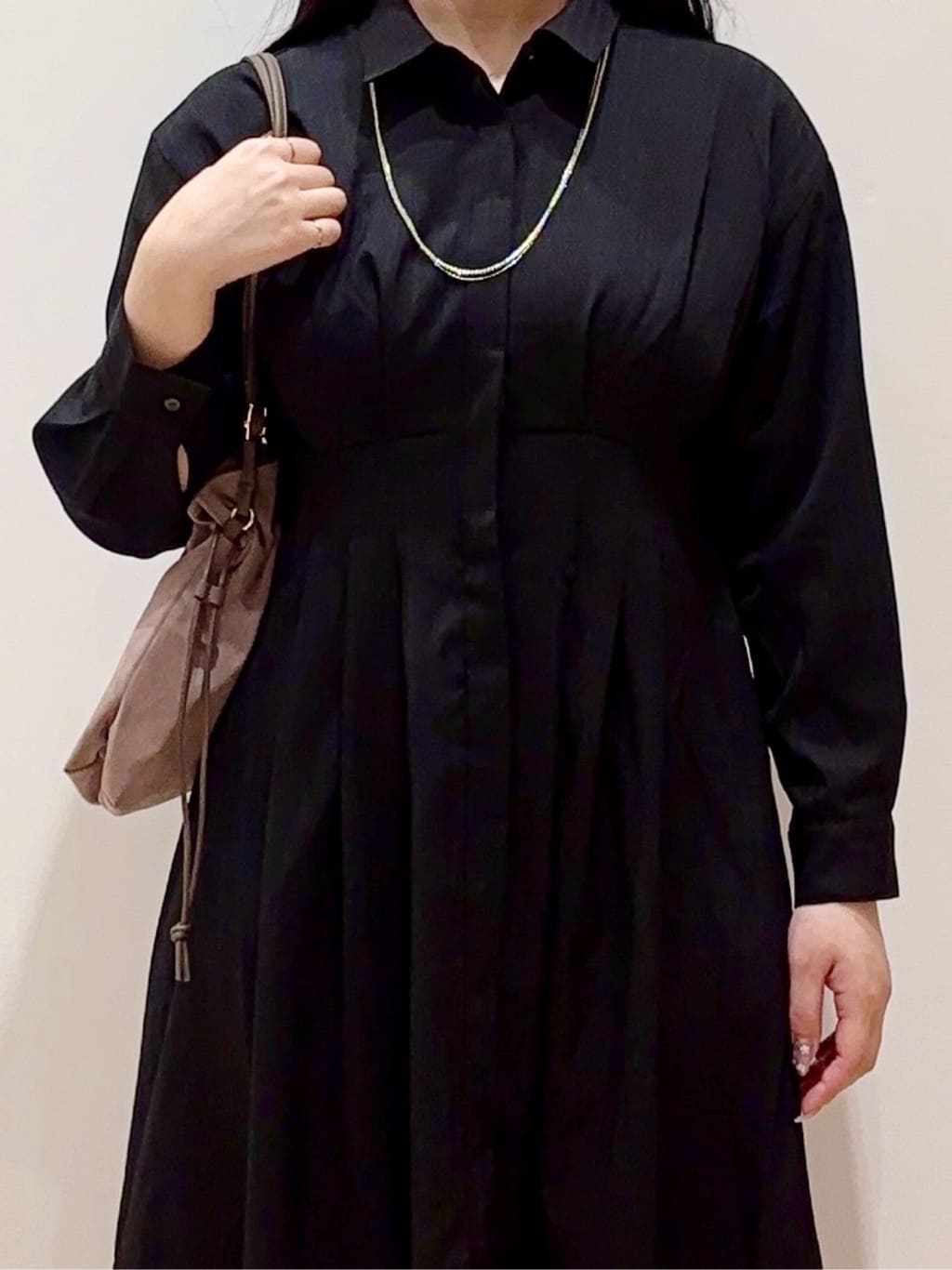 minamiさんの「grove｜品よくまとう、大人のシャツワンピース」を使ったコーディネート