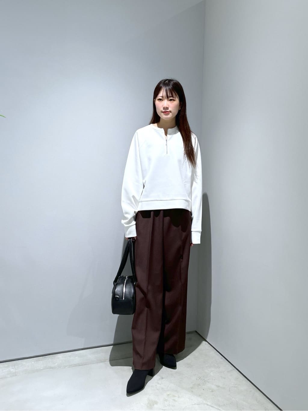 Renoさんの「INDIVI｜Comfy SET UP｜イージーストレートワイドパンツ【セットアップ対応／通勤/カセット服】」を使ったコーディネート