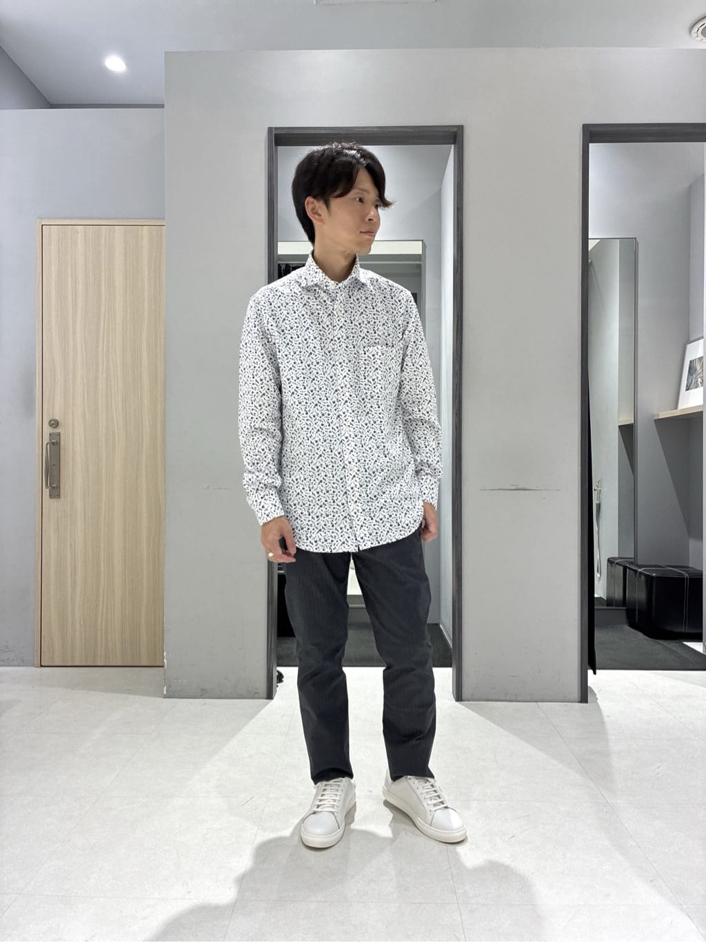 わいずみさんの「TAKEO KIKUCHI｜【尾州織】ショールカラー カーディガン」を使ったコーディネート