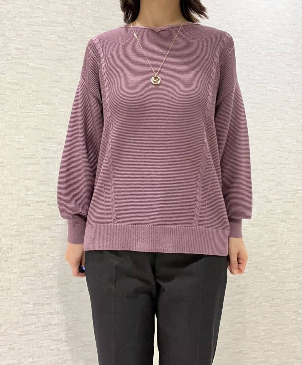 marikoさんの「Reflect｜【パンツ合わせにぴったり◎】ゆったりオフボディニット」を使ったコーディネート