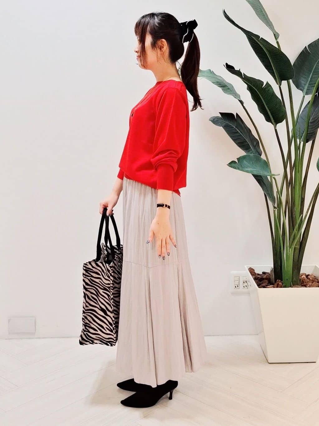 YuKaRiさんの「UNTITLED｜【アンサンブル可/洗える】シルクウールカシミヤ ドルマンスリーブニット」を使ったコーディネート
