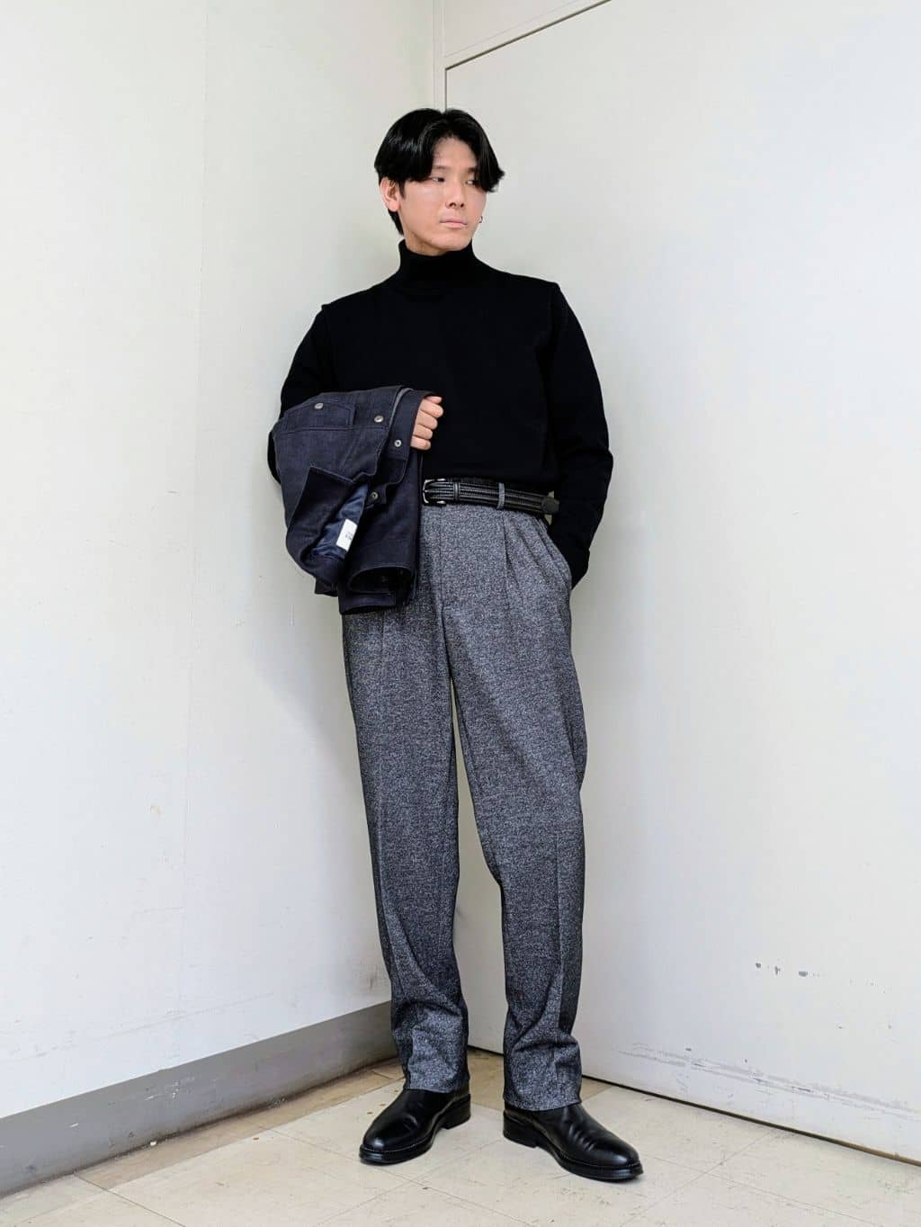 ryoさんの「TAKEO KIKUCHI｜アンチピリング タートルネック ニット」を使ったコーディネート