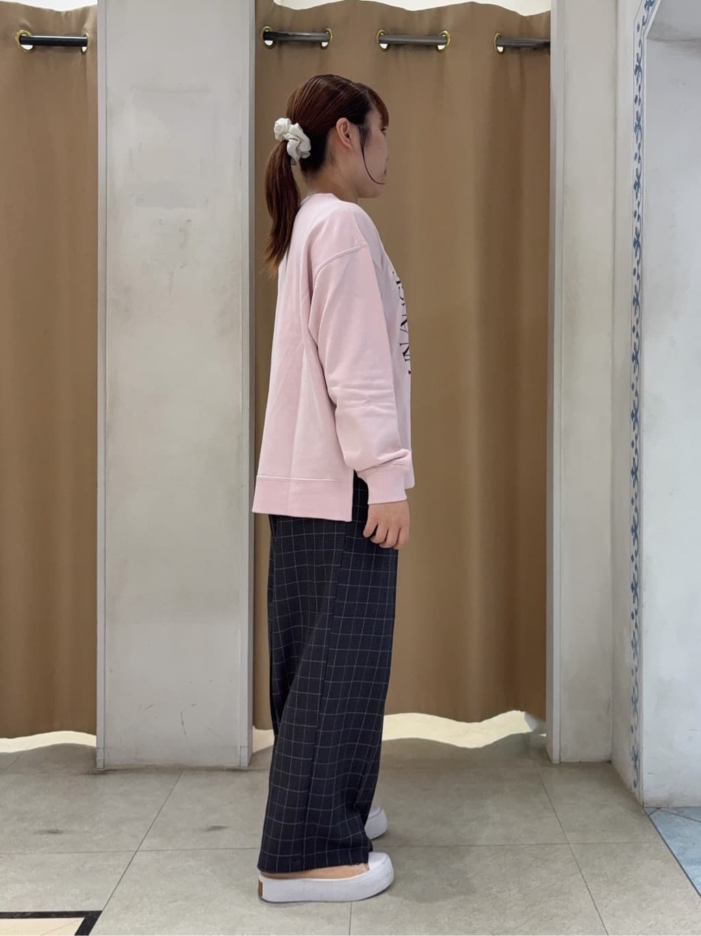 SO(R)Aさんの「SHOO･LA･RUE｜グラフィックアソート裏毛スウェット」を使ったコーディネート