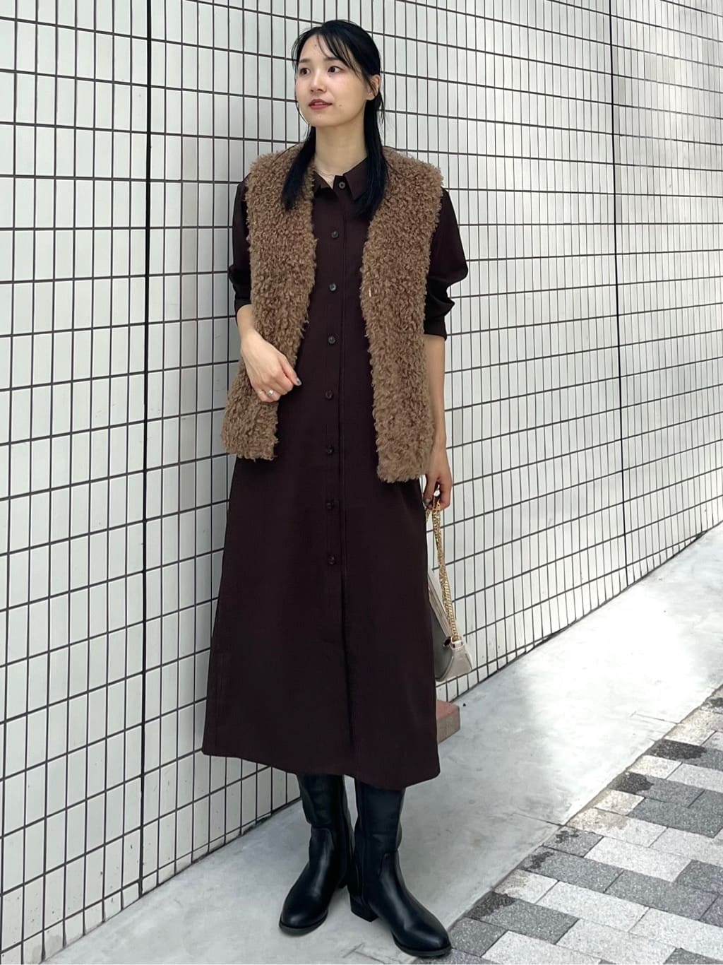 sachikoさんの「OPAQUE.CLIP｜【es】ダブルポケットロングシャツワンピース【洗濯機OK】」を使ったコーディネート