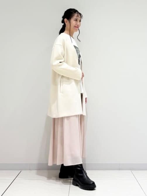 kayoさんの「INDIVI｜【秋／軽羽織り】ノーカラーミドル丈ライトコート」を使ったコーディネート
