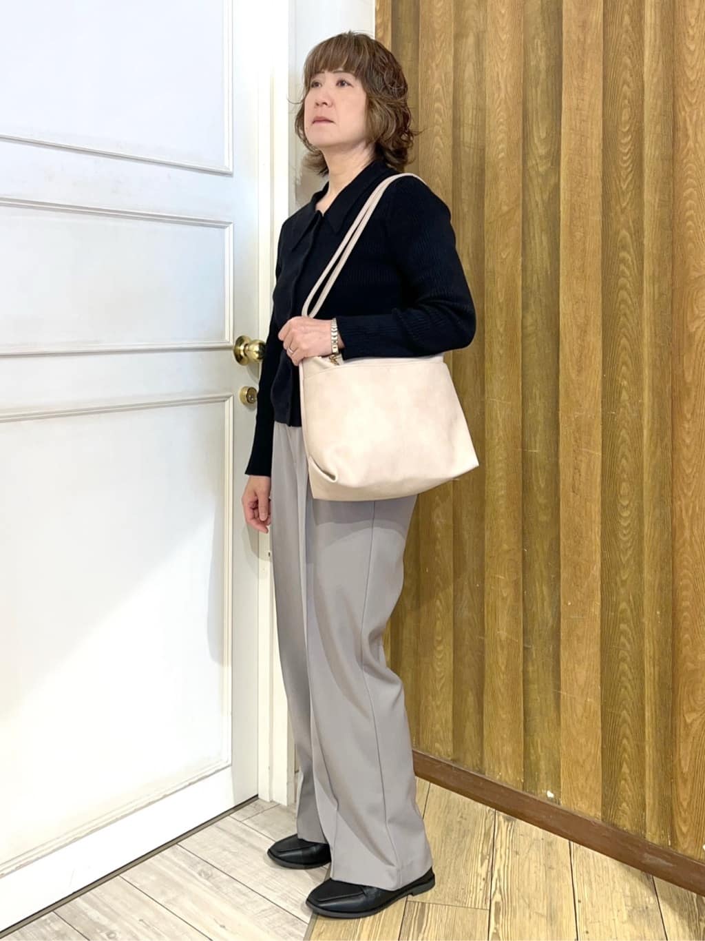 yuriyuriさんの「SHOO･LA･RUE｜【洗濯機可/S-LL/高レビュー】上品シルエットで美しい イージーワイドパンツ」を使ったコーディネート