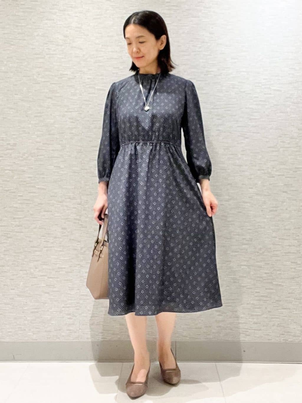 marikoさんの「Reflect｜【きちんと見え／通勤／セレモニーにおすすめ◎】ドット&times;ダイヤ柄ワンピース」を使ったコーディネート