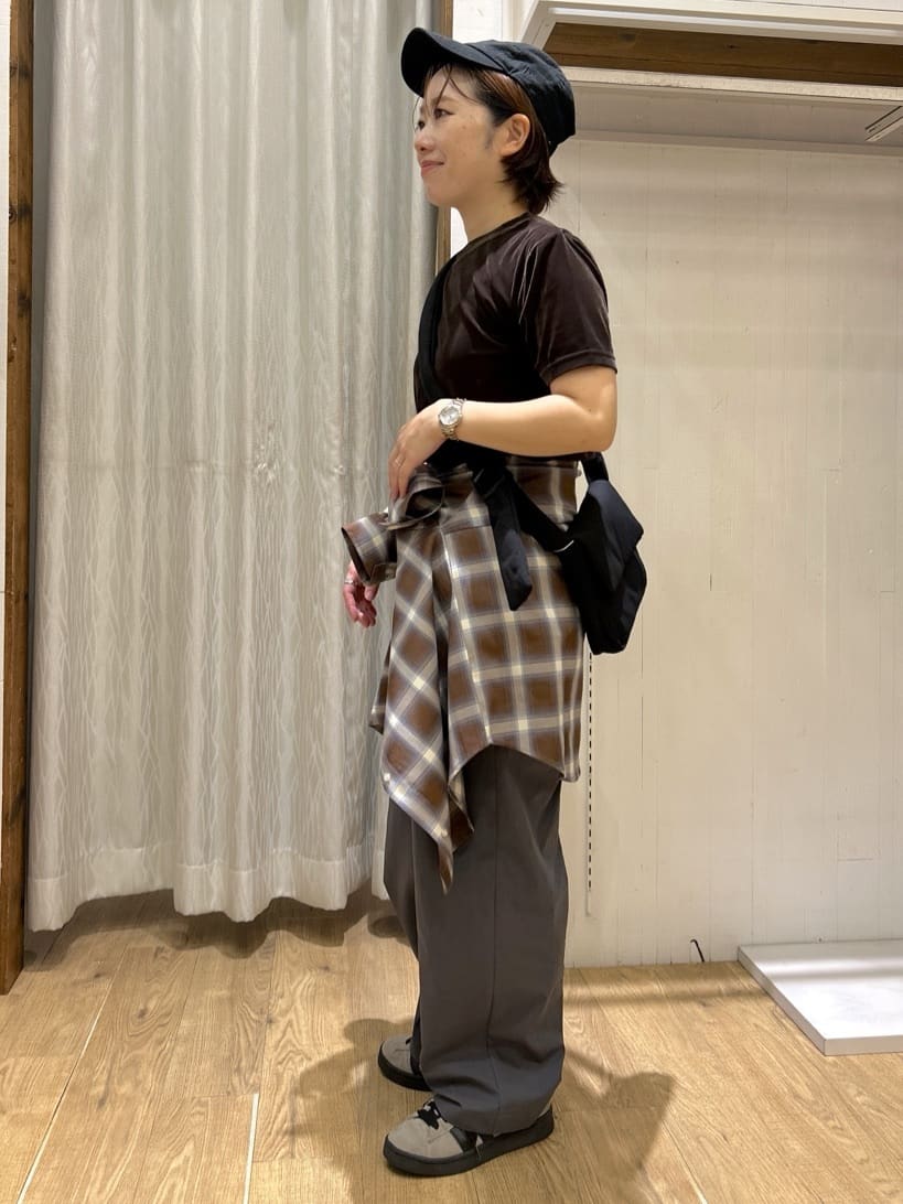 ga_riさんの「THE SHOP TK｜シアーベロアカットソー【洗える】」を使ったコーディネート