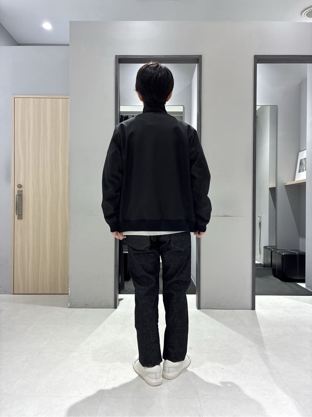 わいずみさんの「TAKEO KIKUCHI｜【JUST ONE LAYER】ダウンファブリック ジップアップ リブ ブルゾン」を使ったコーディネート