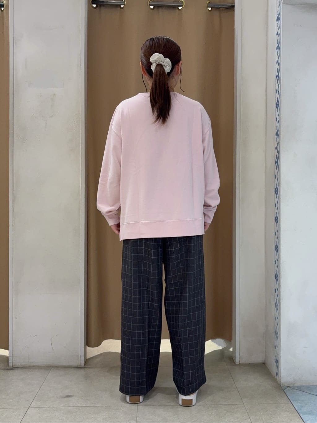 SO(R)Aさんの「SHOO･LA･RUE｜グラフィックアソート裏毛スウェット」を使ったコーディネート