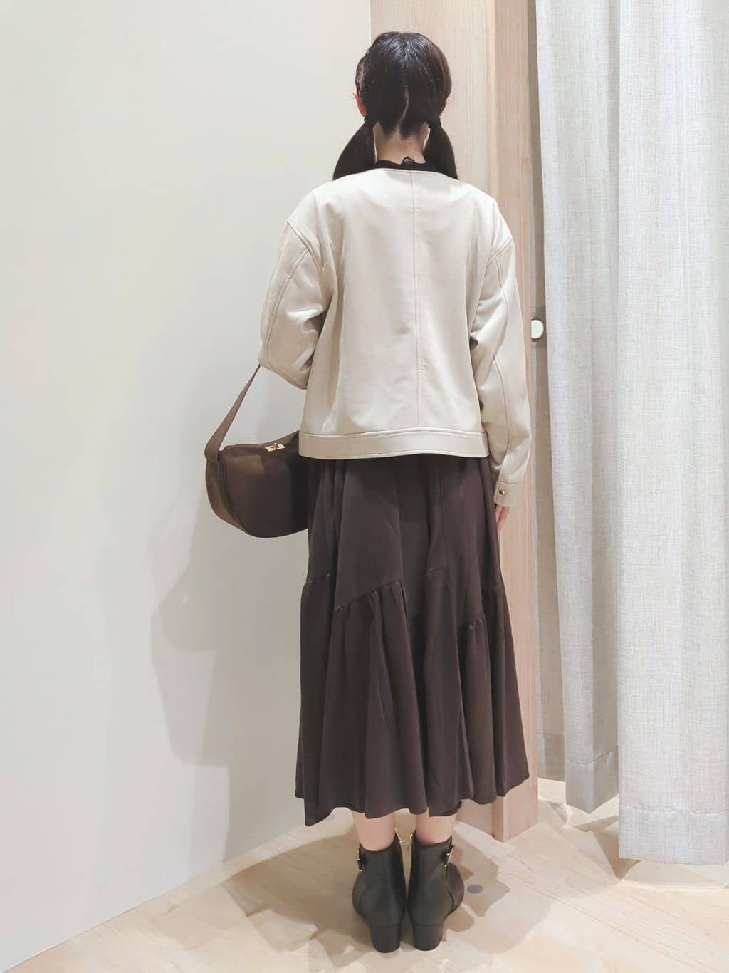 Yuiさんの「grove｜日常を華やかにするスエード調ブルゾン」を使ったコーディネート