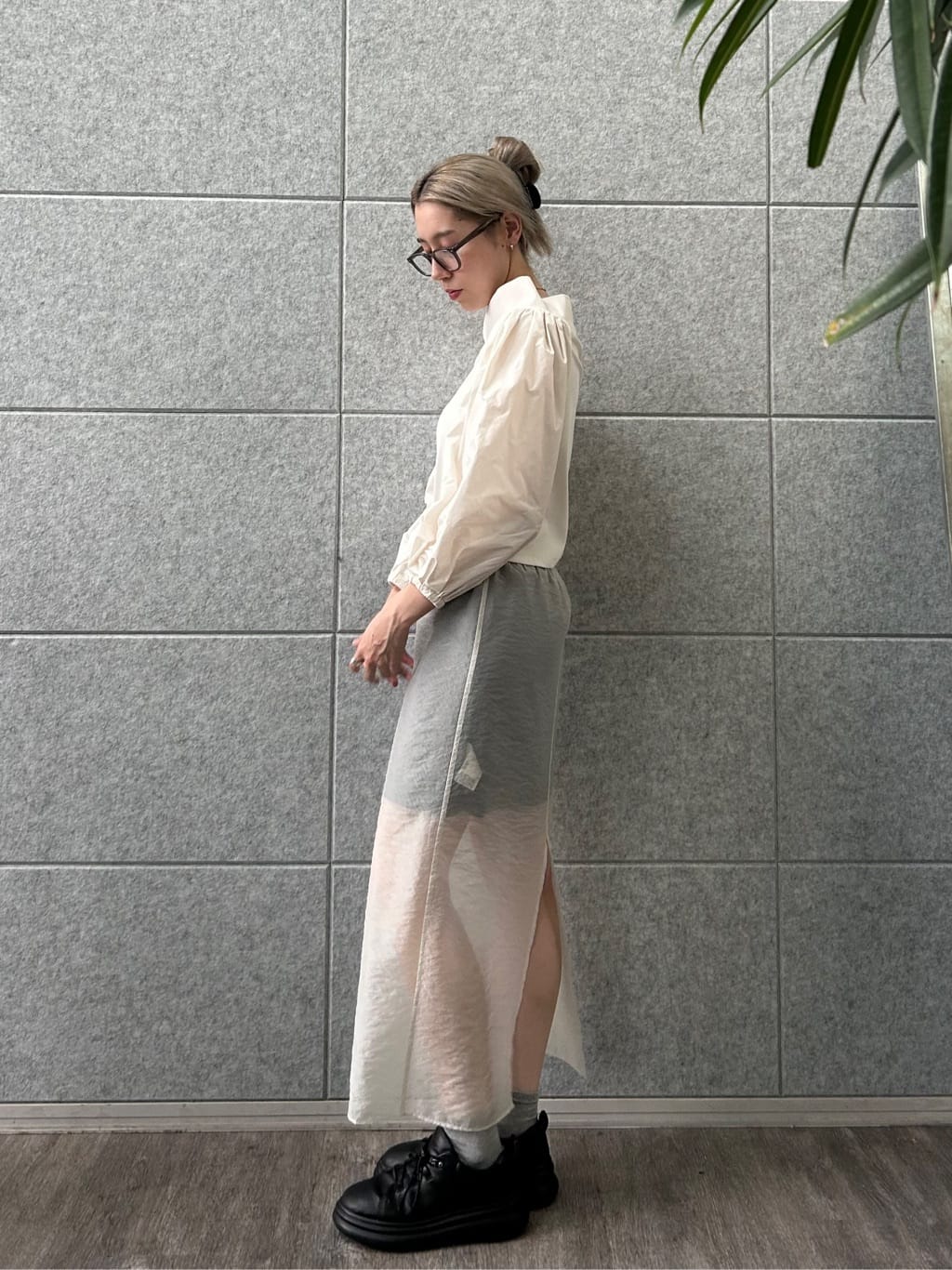 honoka Aさんの「CODE A｜puff glow off top」を使ったコーディネート
