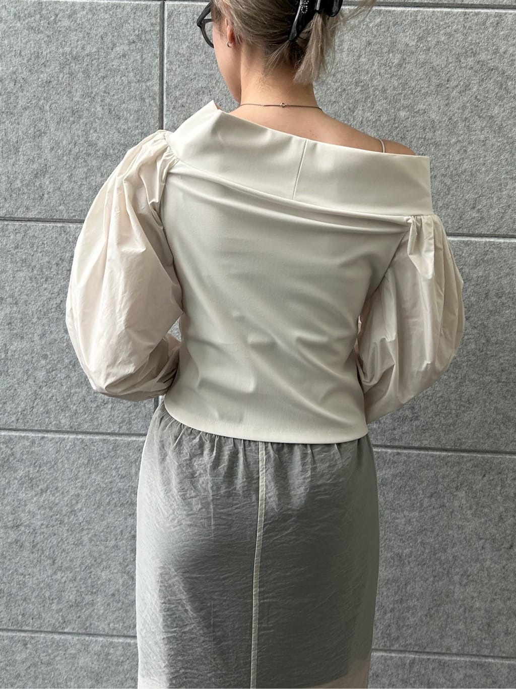 honoka Aさんの「CODE A｜puff glow off top」を使ったコーディネート