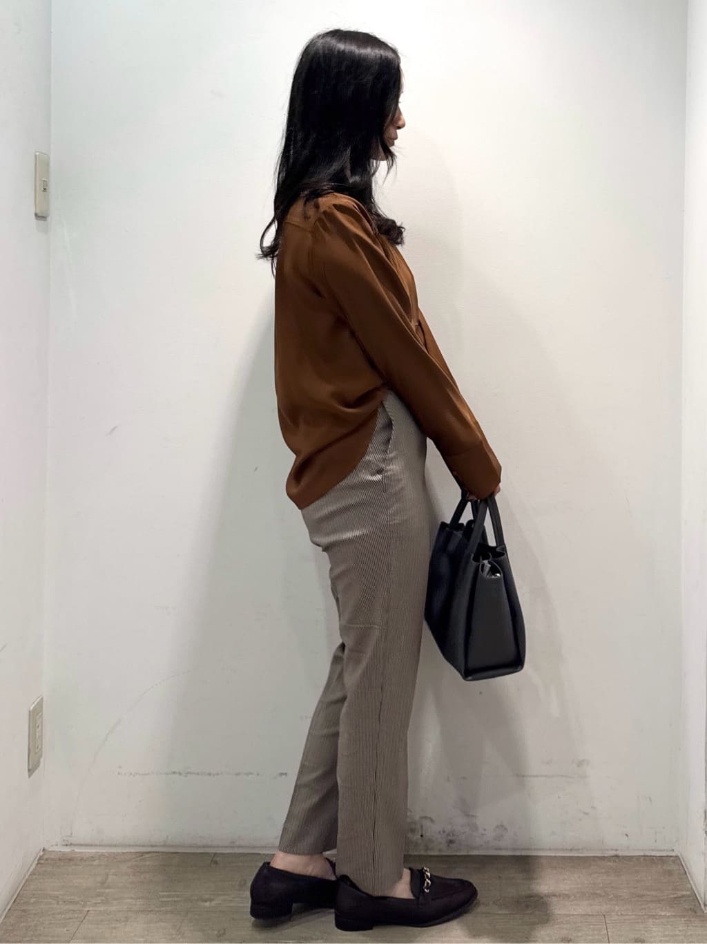 yuicciさんの「OPAQUE.CLIP｜《SS-LLサイズ》ハイストレッチイージースティックパンツ【洗濯機洗い可】」を使ったコーディネート