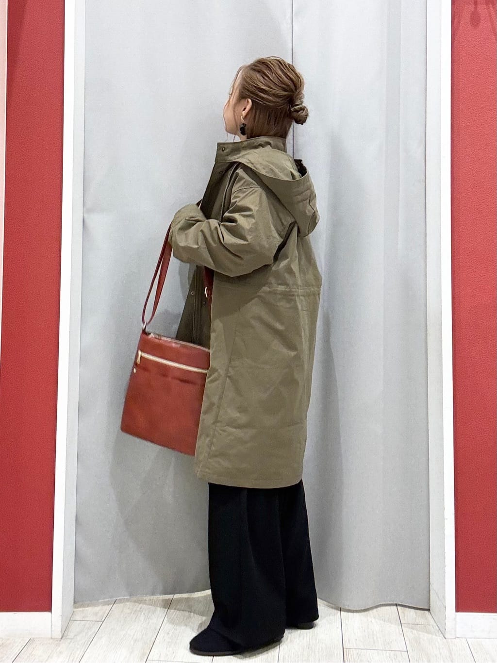 shioさんの「SHOO･LA･RUE｜【洗濯機可/ちくちくしにくい】大人カジュアルを叶える スウェットライクニット」を使ったコーディネート