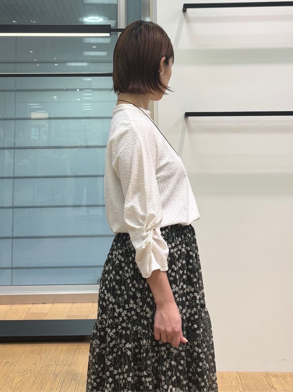 asamiさんの「INDIVI｜【UVケア／吸汗速乾】スリーブデザインブラウス」を使ったコーディネート