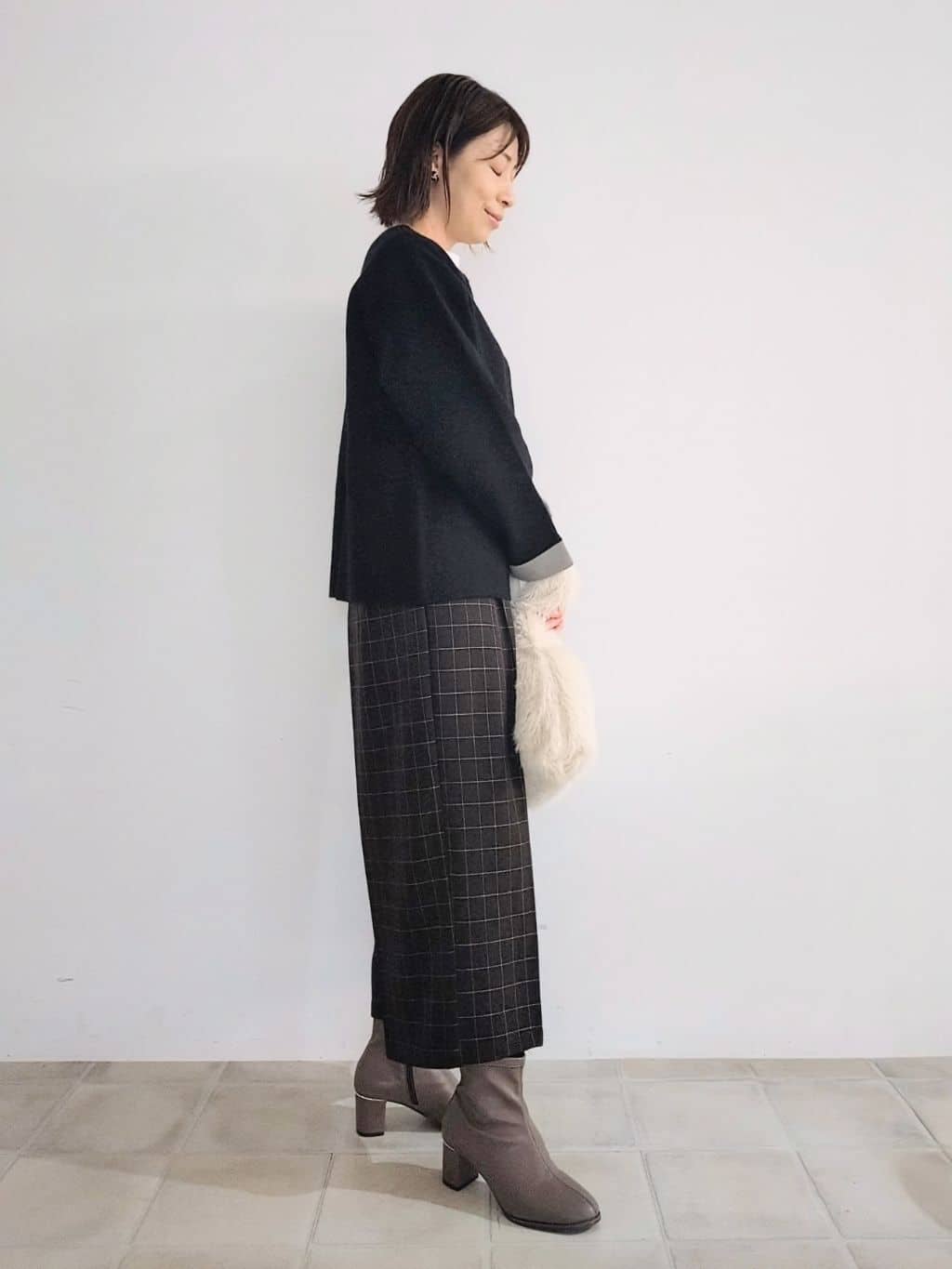 miomioさんの「SHOO･LA･RUE｜【S-LL】美しく見せる ボートネックロンT」を使ったコーディネート