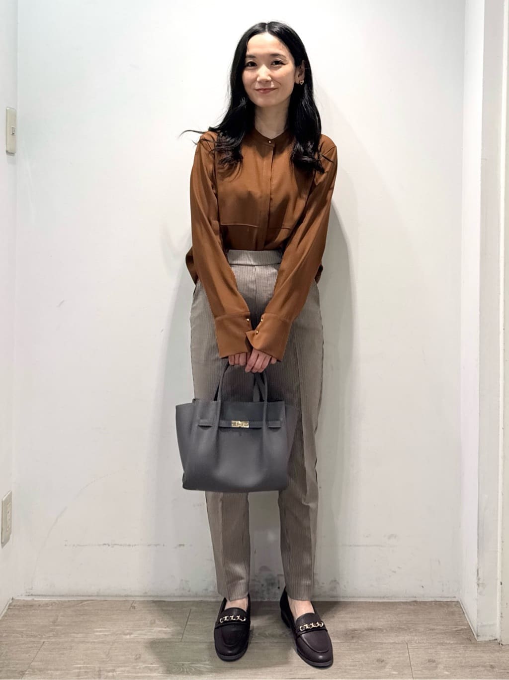 yuicciさんの「OPAQUE.CLIP｜《SS-LLサイズ》ハイストレッチイージースティックパンツ【洗濯機洗い可】」を使ったコーディネート