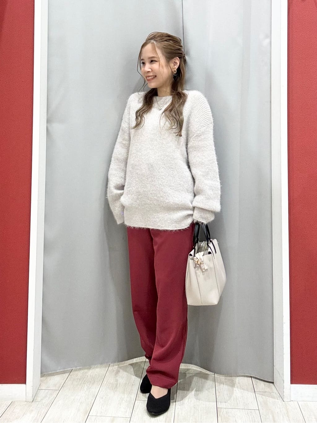 shioさんの「SHOO･LA･RUE｜【S-3L/洗濯後しわになりにくい】スマートに見える イージーテーパードパンツ」を使ったコーディネート