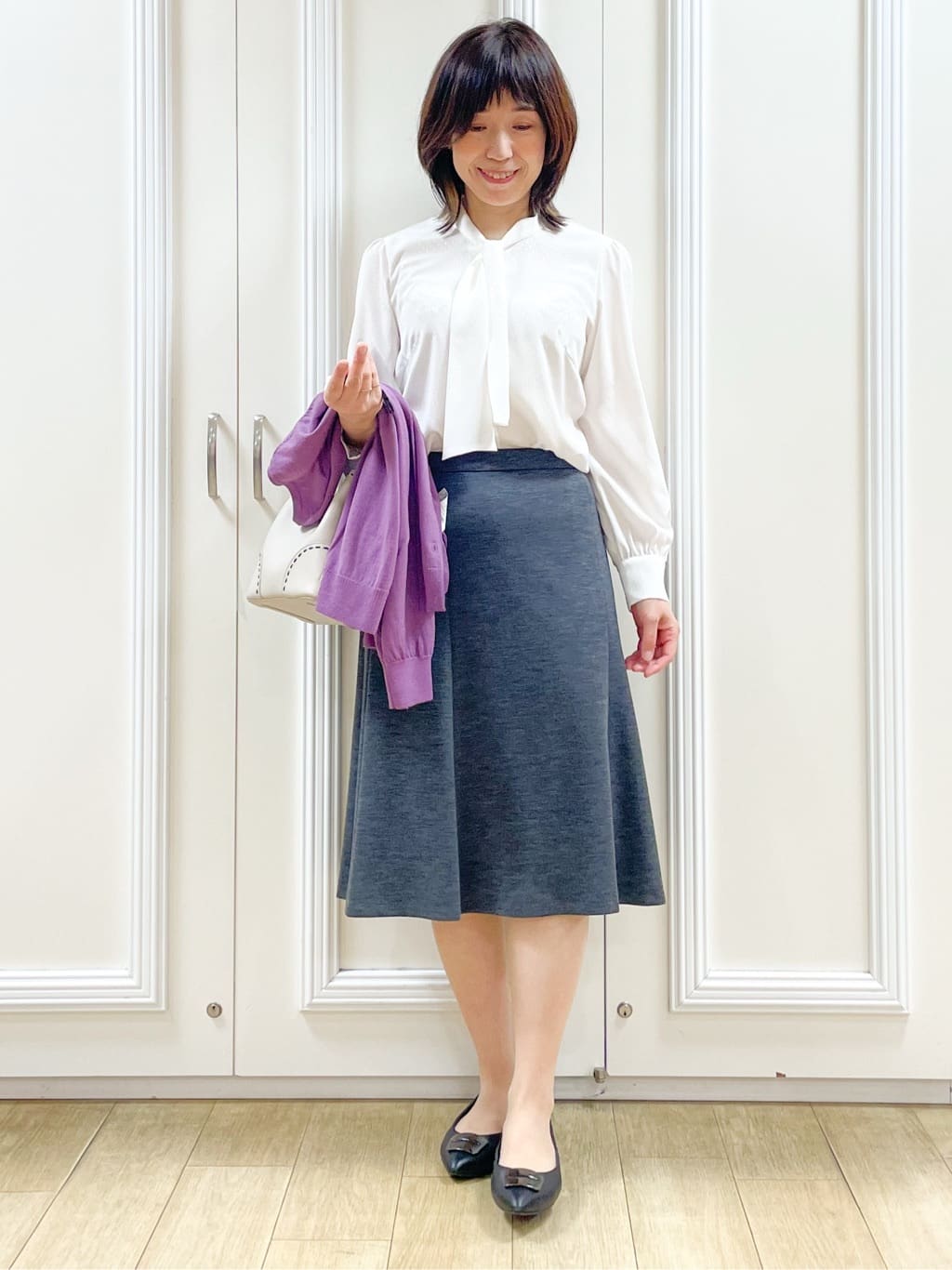 めいさんの「Reflect｜【きちんと見え／通勤／セレモニーにおすすめ◎】ドット柄ボウタイブラウス」を使ったコーディネート