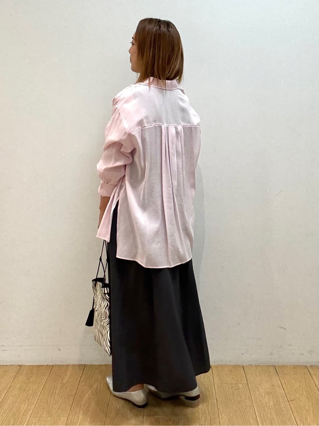 mikkoさんの「INDIVI｜【UVケア】エアリージョーゼット キャミワンピース」を使ったコーディネート