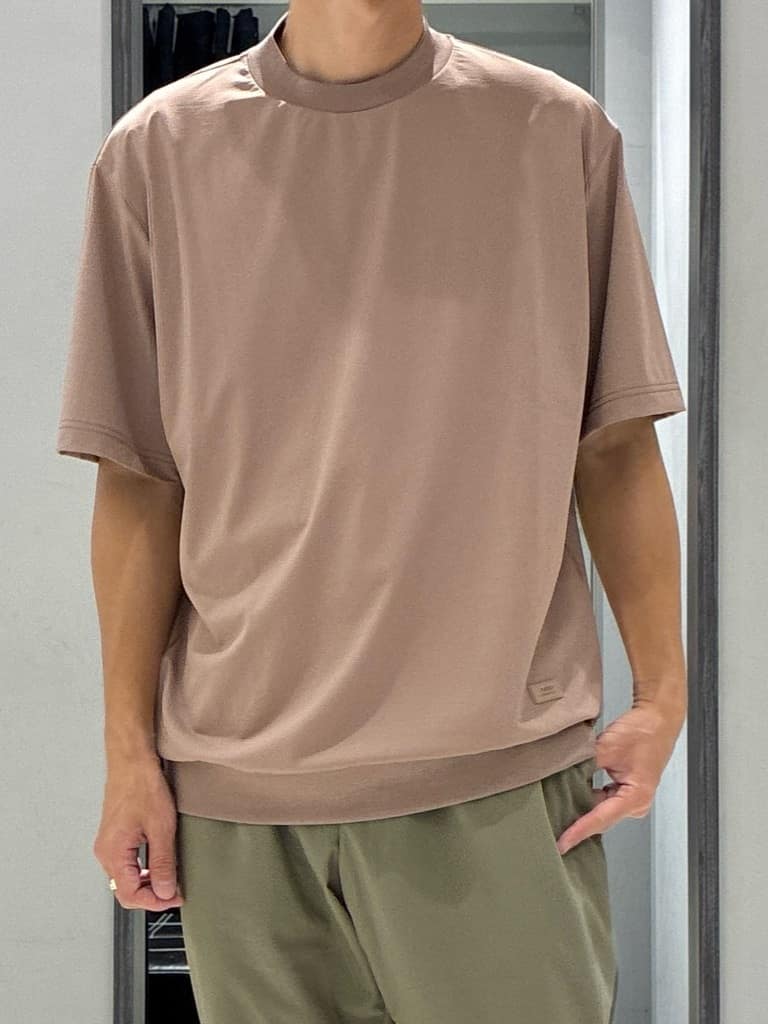 わいずみさんの「TAKEO KIKUCHI｜【COOL CITY WEAR】テーラードTシャツ /接触冷感」を使ったコーディネート
