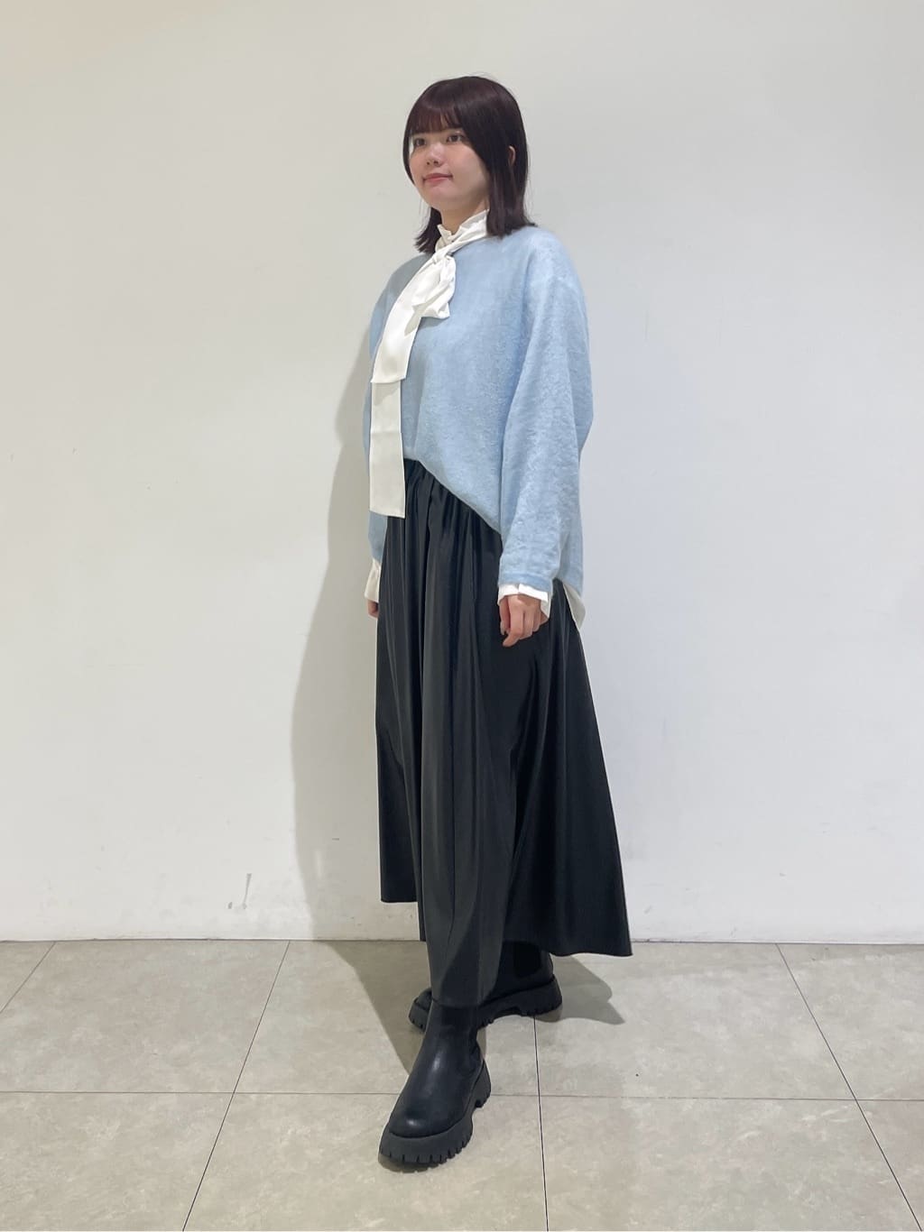 emikaさんの「INDIVI｜【キッドモヘヤ素材】ラウンドヘムニット」を使ったコーディネート
