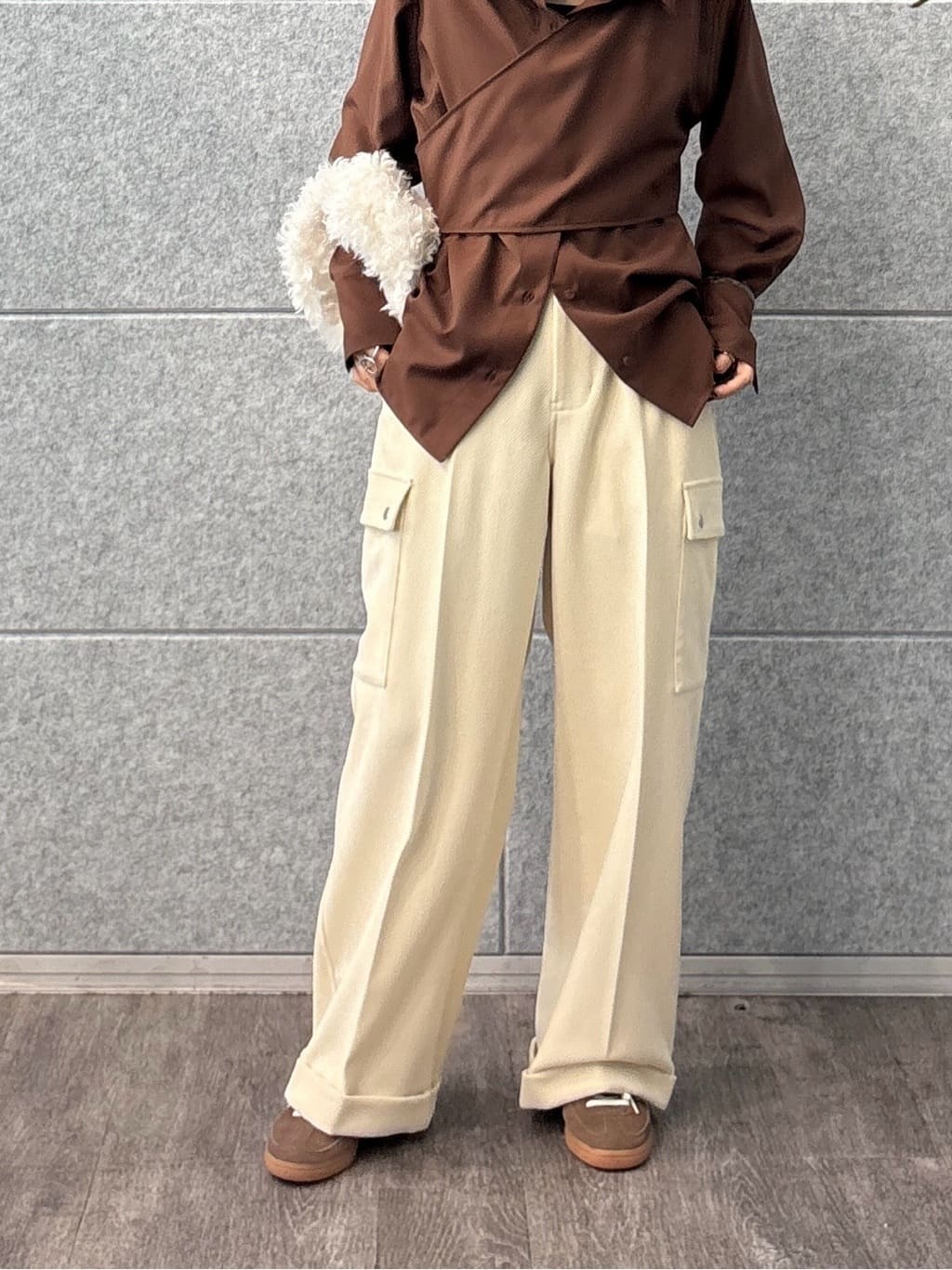 kotakiさんの「INDIVI｜アシメジレシャツ」を使ったコーディネート