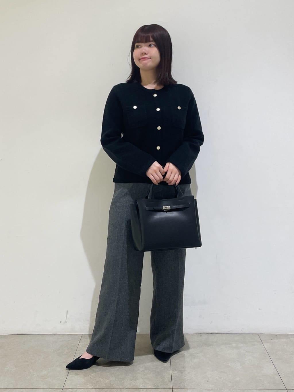 emikaさんの「INDIVI｜【ミニブークレ素材】ジャケットライクカーディガン」を使ったコーディネート