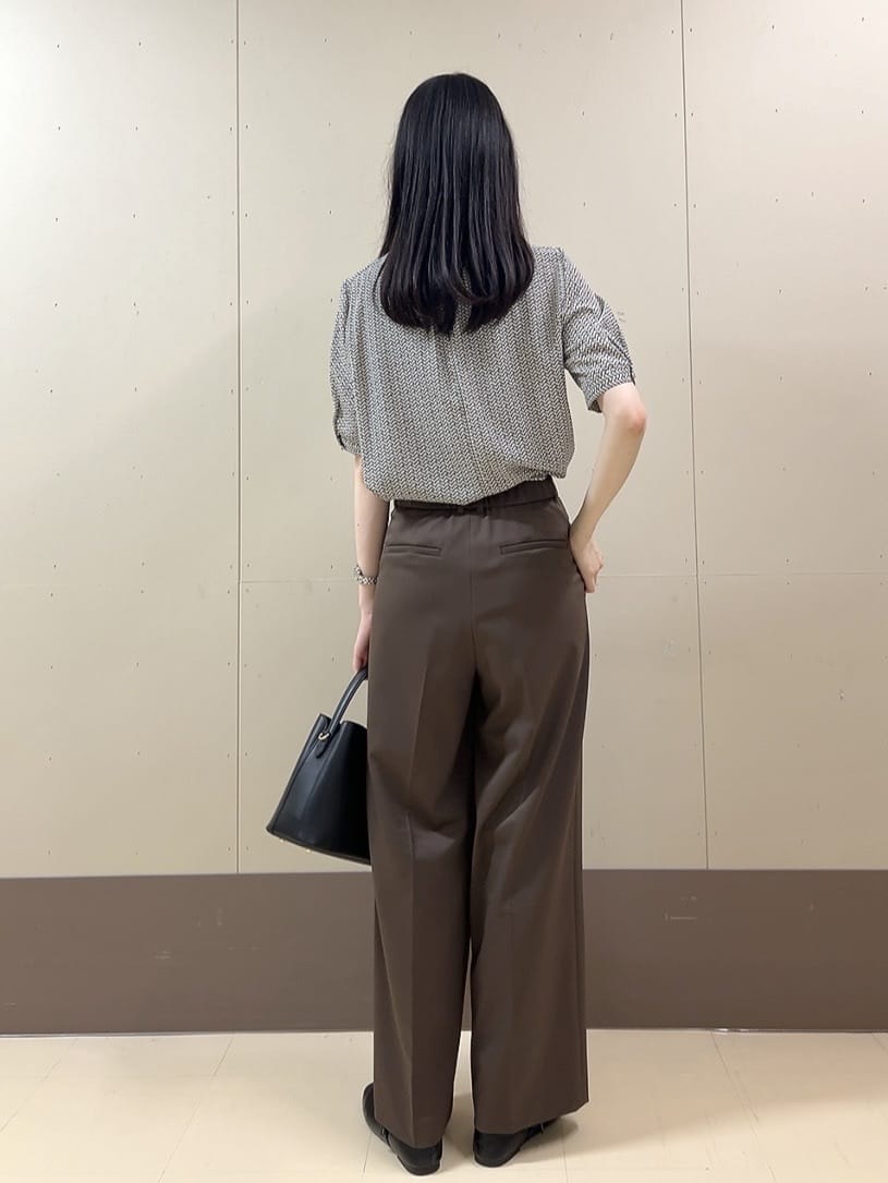 sechiさんの「UNTITLED｜【アンサンブル可/薄手】ベーシッククルーネックカーディガン」を使ったコーディネート