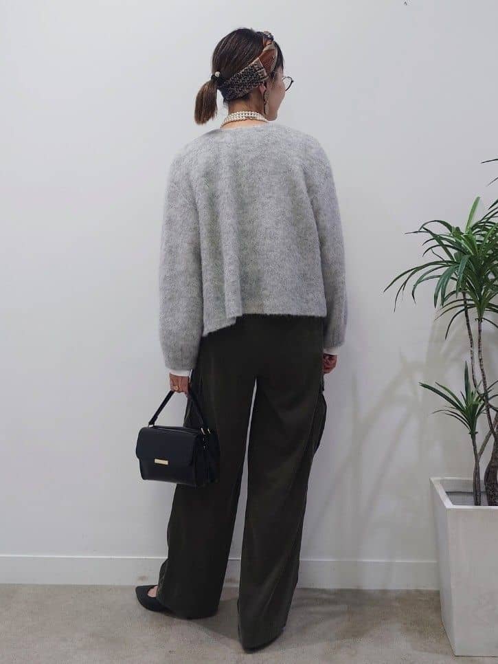MUTSUKOさんの「UNTITLED｜【ジャケット風/メタルボタン】アルパカ混シャギーカーディガン」を使ったコーディネート