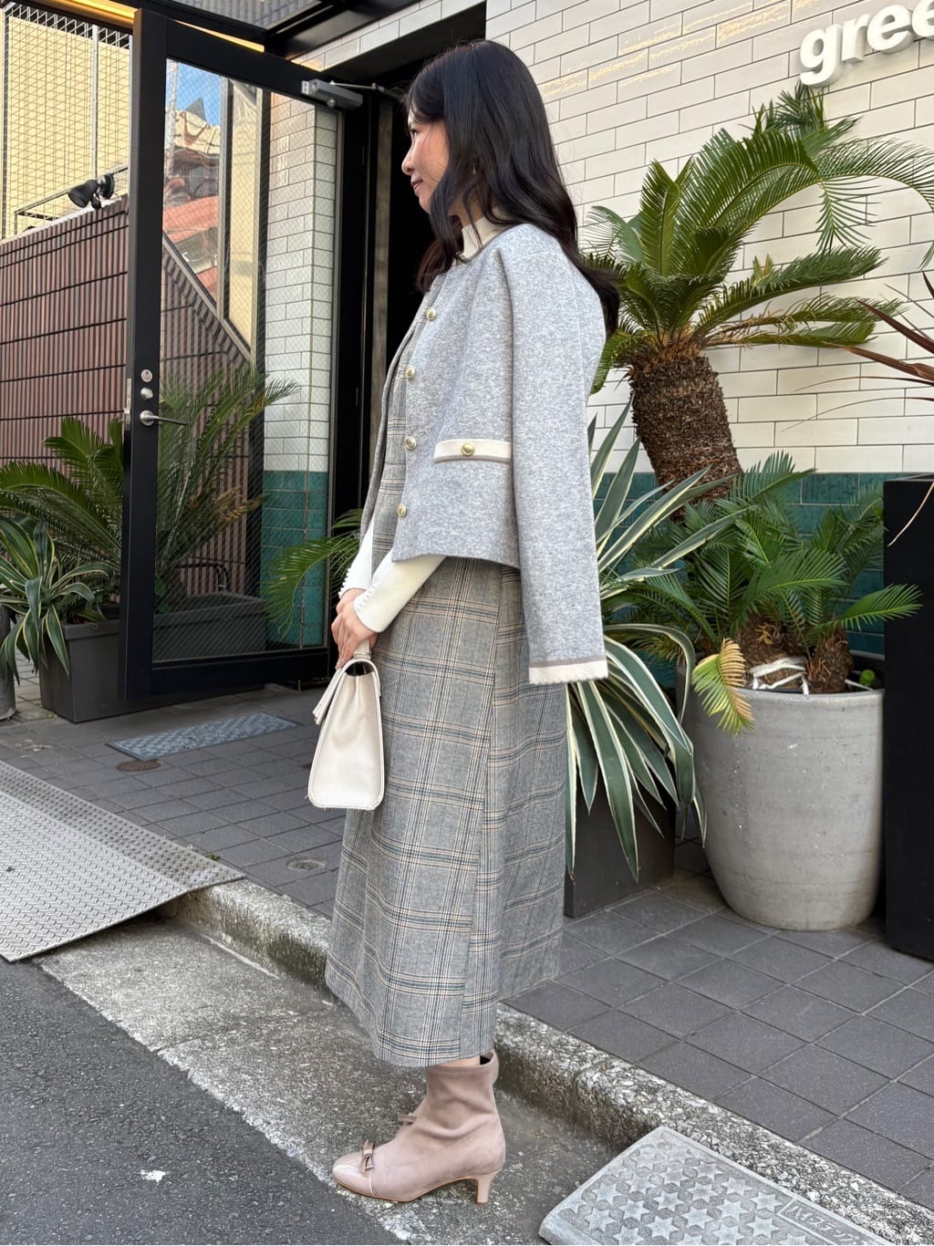 AOIさんの「Couture brooch｜【多機能・フェミニン】パール調リブニット」を使ったコーディネート