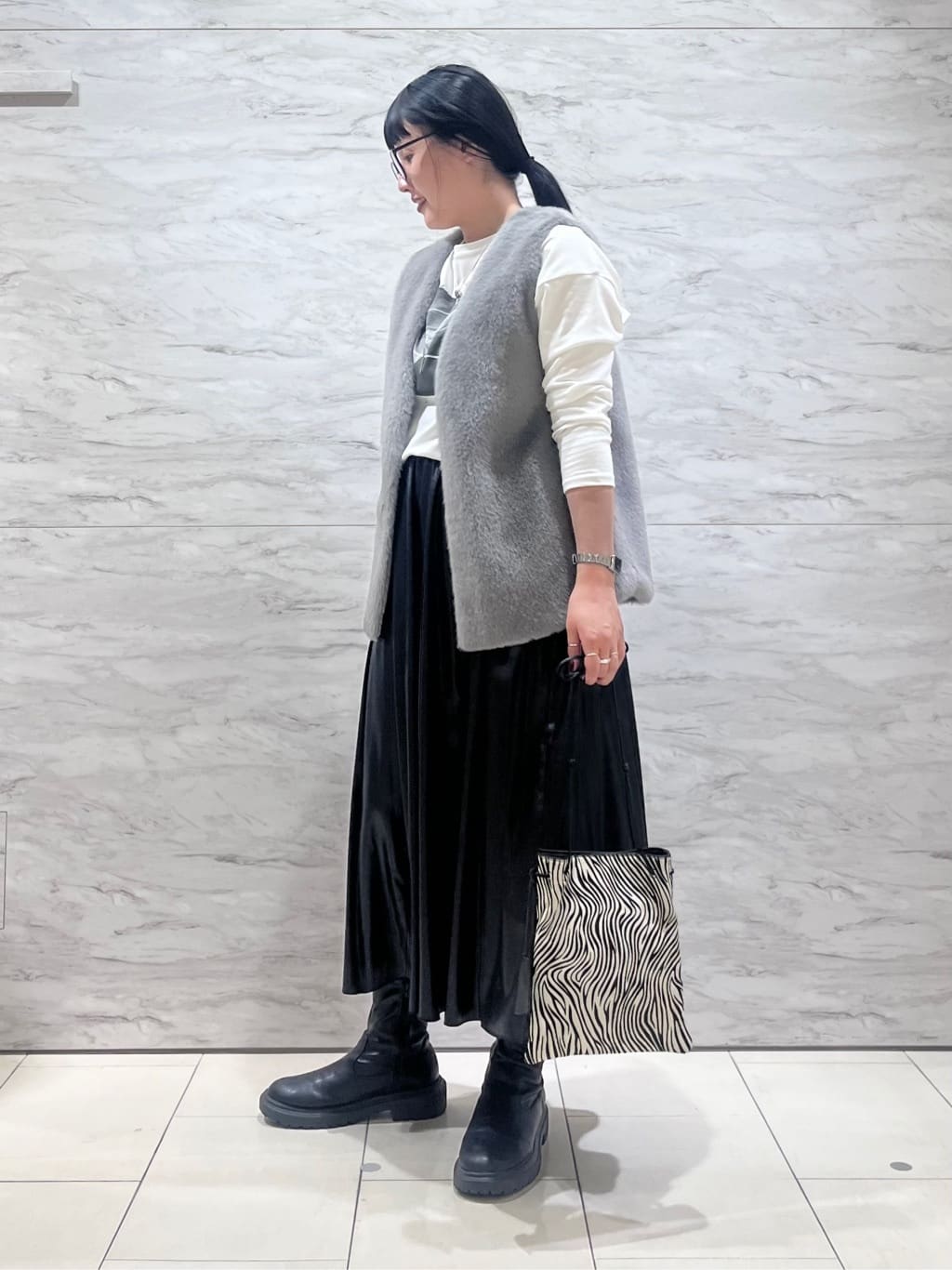 hasuさんの「INDIVI｜ミンク調フェイクファージレ」を使ったコーディネート