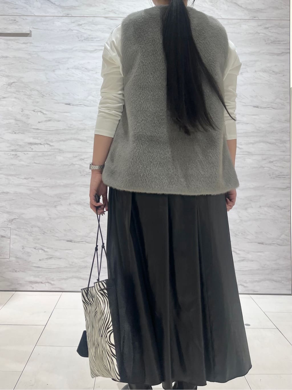 hasuさんの「INDIVI｜ミンク調フェイクファージレ」を使ったコーディネート