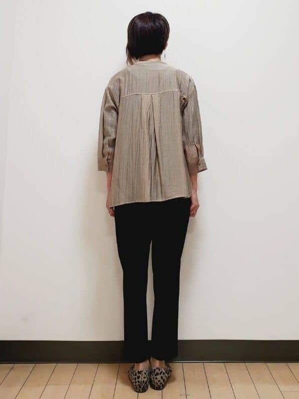 yuuさんの「Reflect｜【重ね着でも一枚着でも◎】バンドカラーオーバーサイズシャツブラウス」を使ったコーディネート