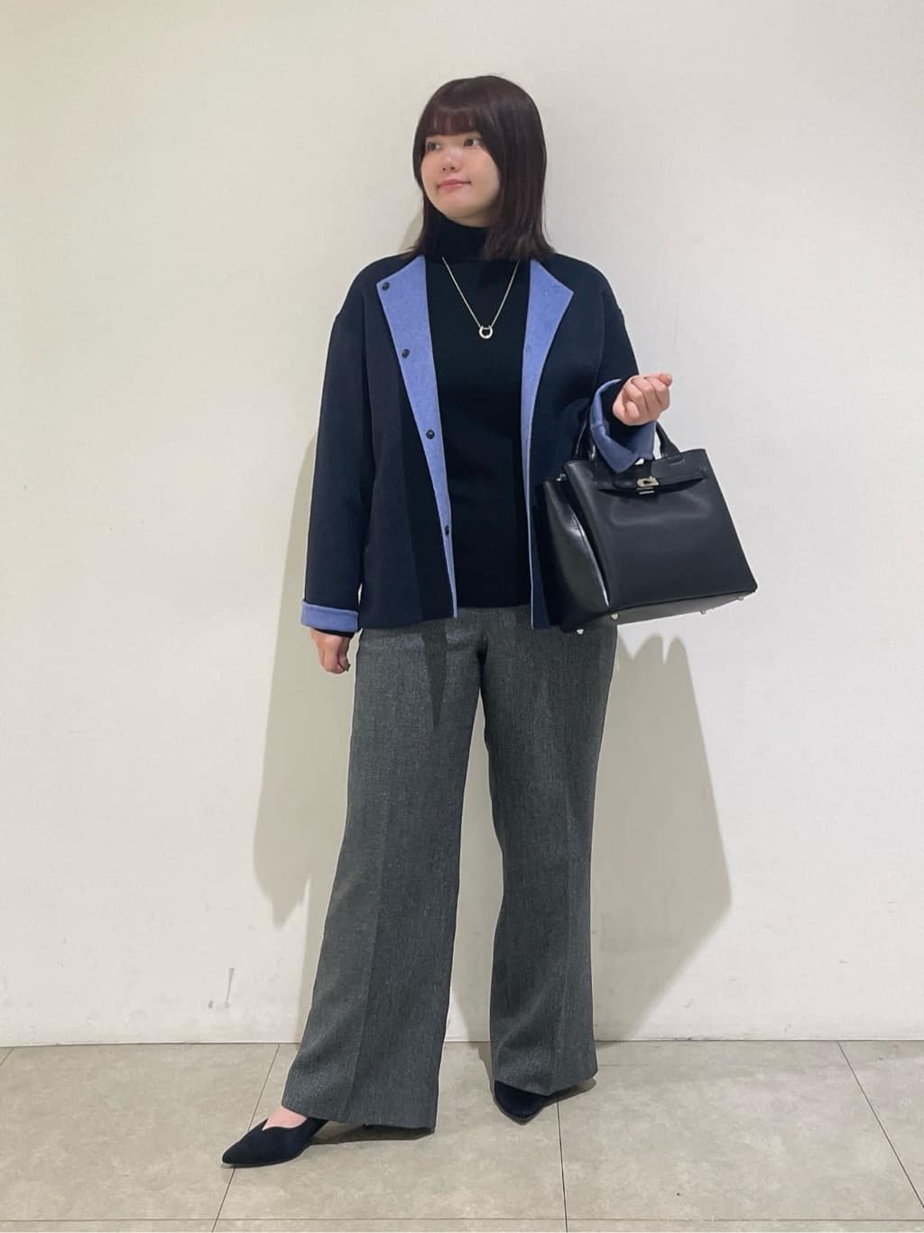 emikaさんの「INDIVI｜【配色デザイン／ショート丈】ウールリバー ノーカラーコート」を使ったコーディネート