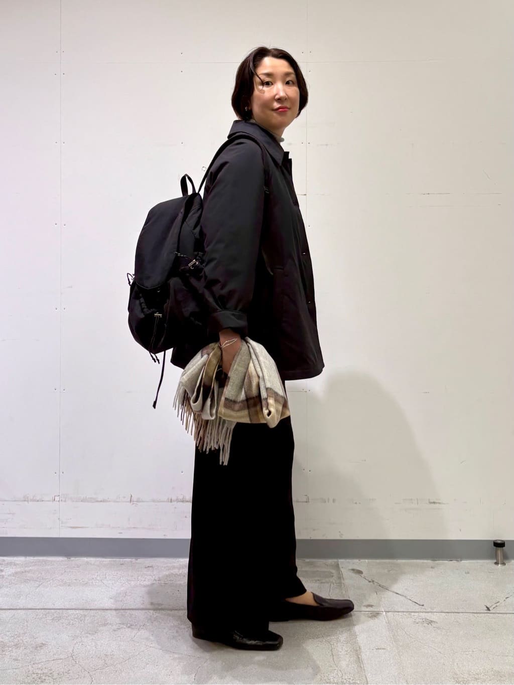 yuriさんの「INDIVI｜【トレンド／スタイルアップ】ストレッチコンビネゾン」を使ったコーディネート