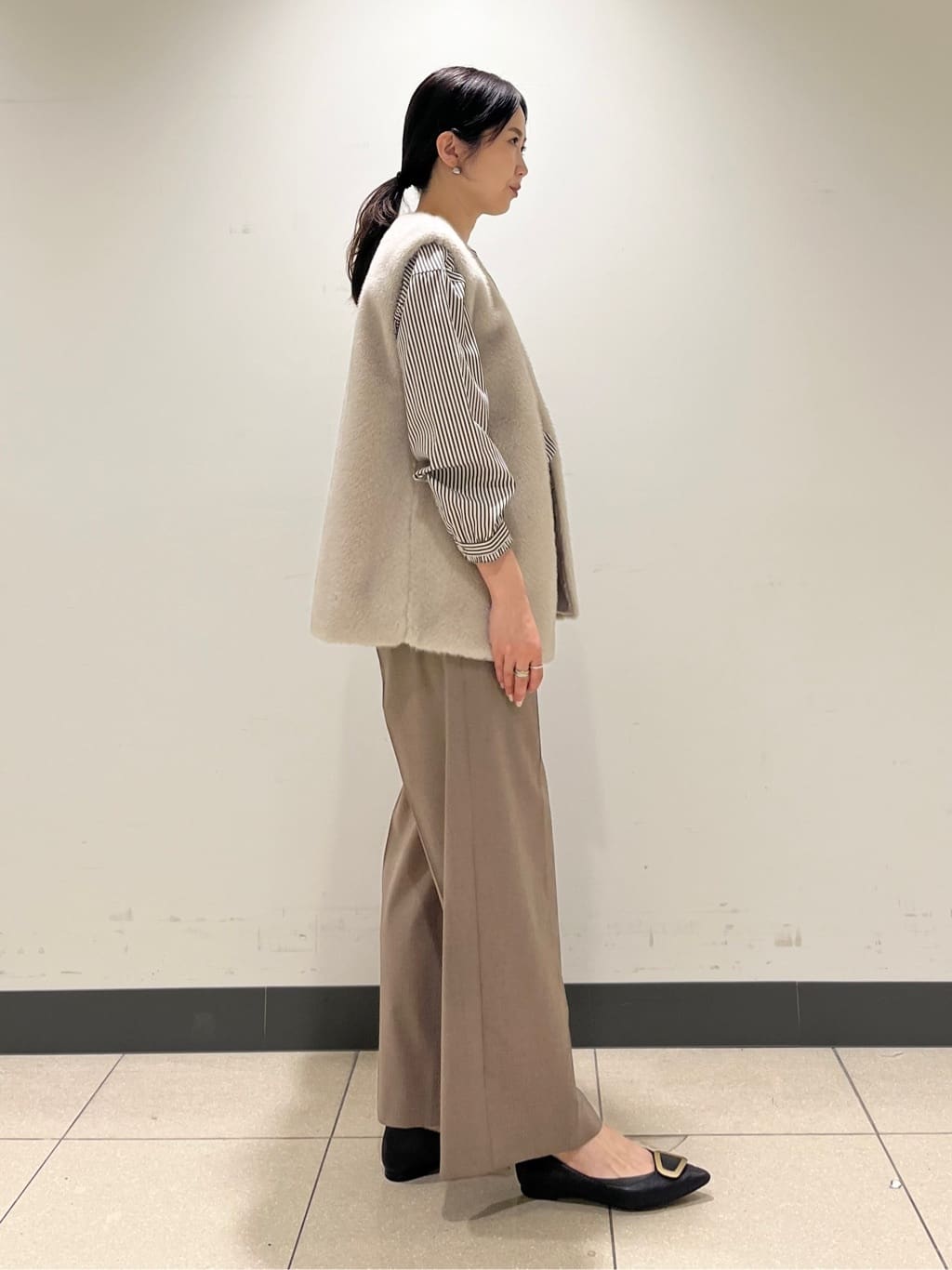 shokoさんの「INDIVI｜【洗える】胸元タックフリル長袖ブラウス」を使ったコーディネート