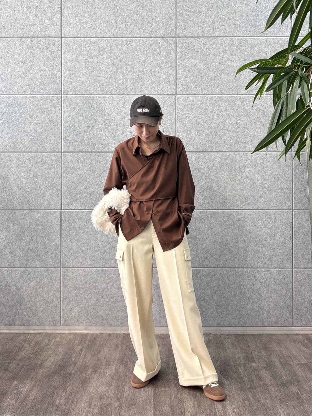 kotakiさんの「INDIVI｜アシメジレシャツ」を使ったコーディネート