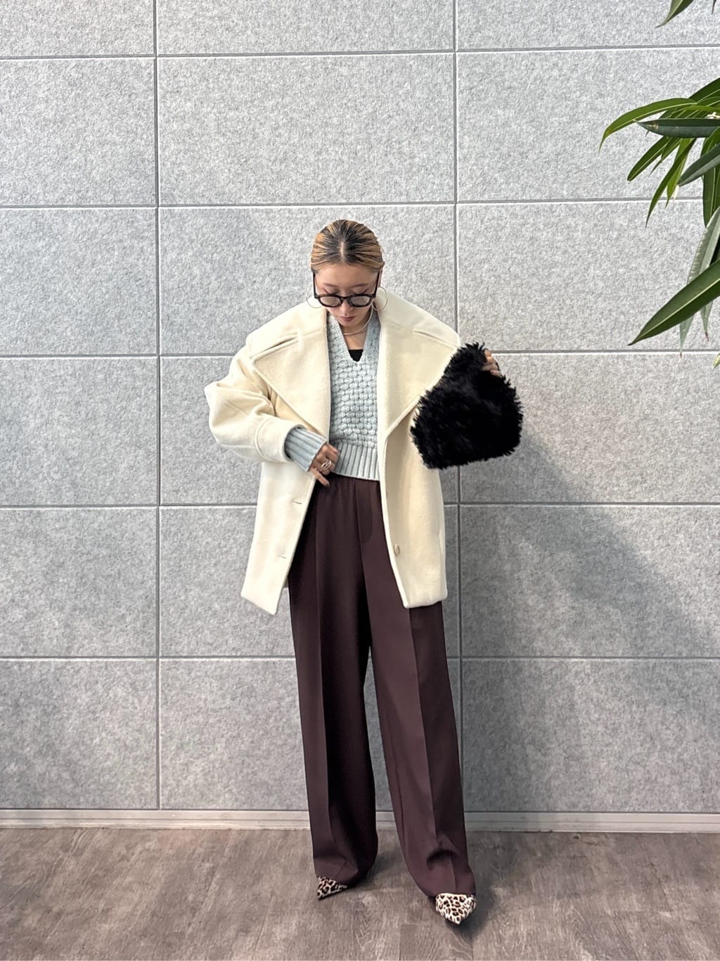 kotakiさんの「INDIVI｜スキッパーフォルムニット」を使ったコーディネート