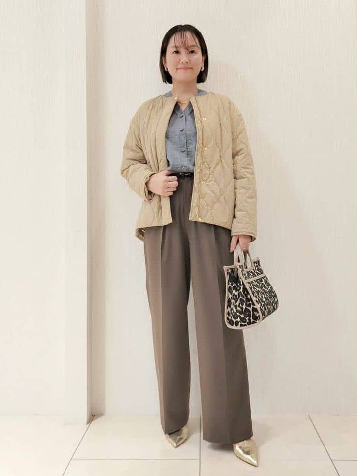 naokoさんの「UNTITLED｜【アンサンブル可/洗える/Vネック】ウールシルクカーディガン」を使ったコーディネート